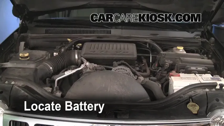 2005 Jeep Grand Cherokee Limited 4.7L V8 Battery Replace